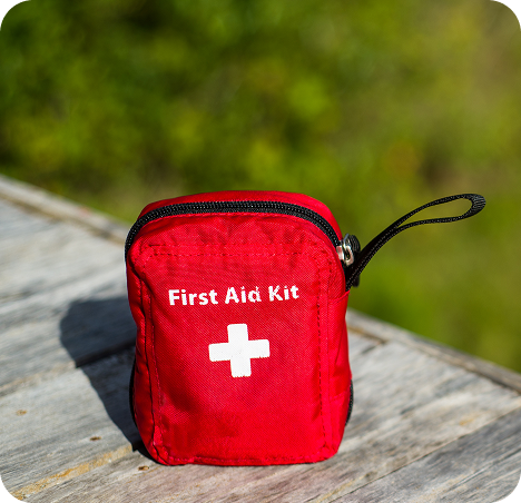 Buy Kits de premiers soins de camping online