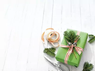 christmas gift wrap supplies