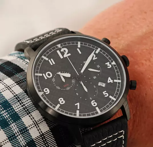 elegant men’s watch for eid gifting