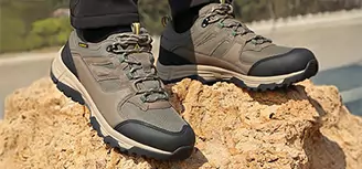 waterproof shoes for snow trekking