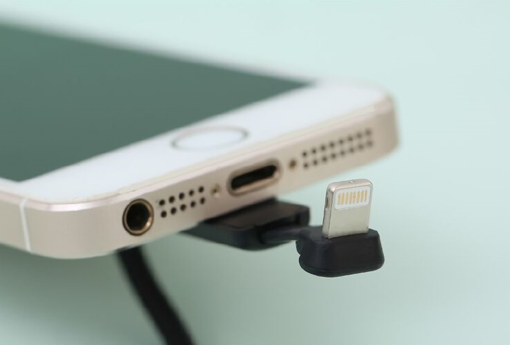 iWalk Crazy Link Gaming Charging Lightning Cable - Black