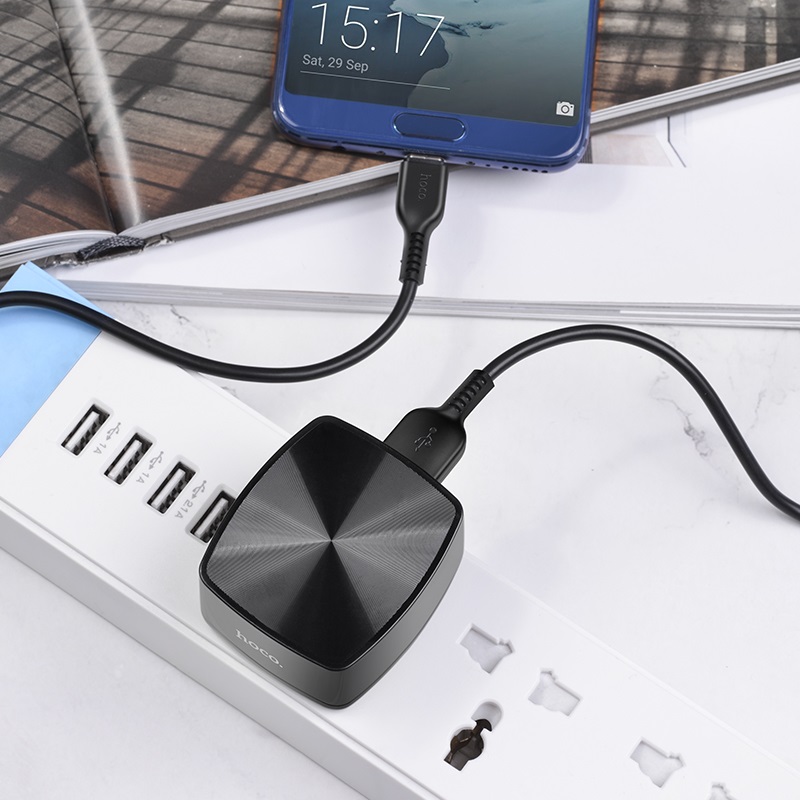 Hoco C70B 18W 3A Charger