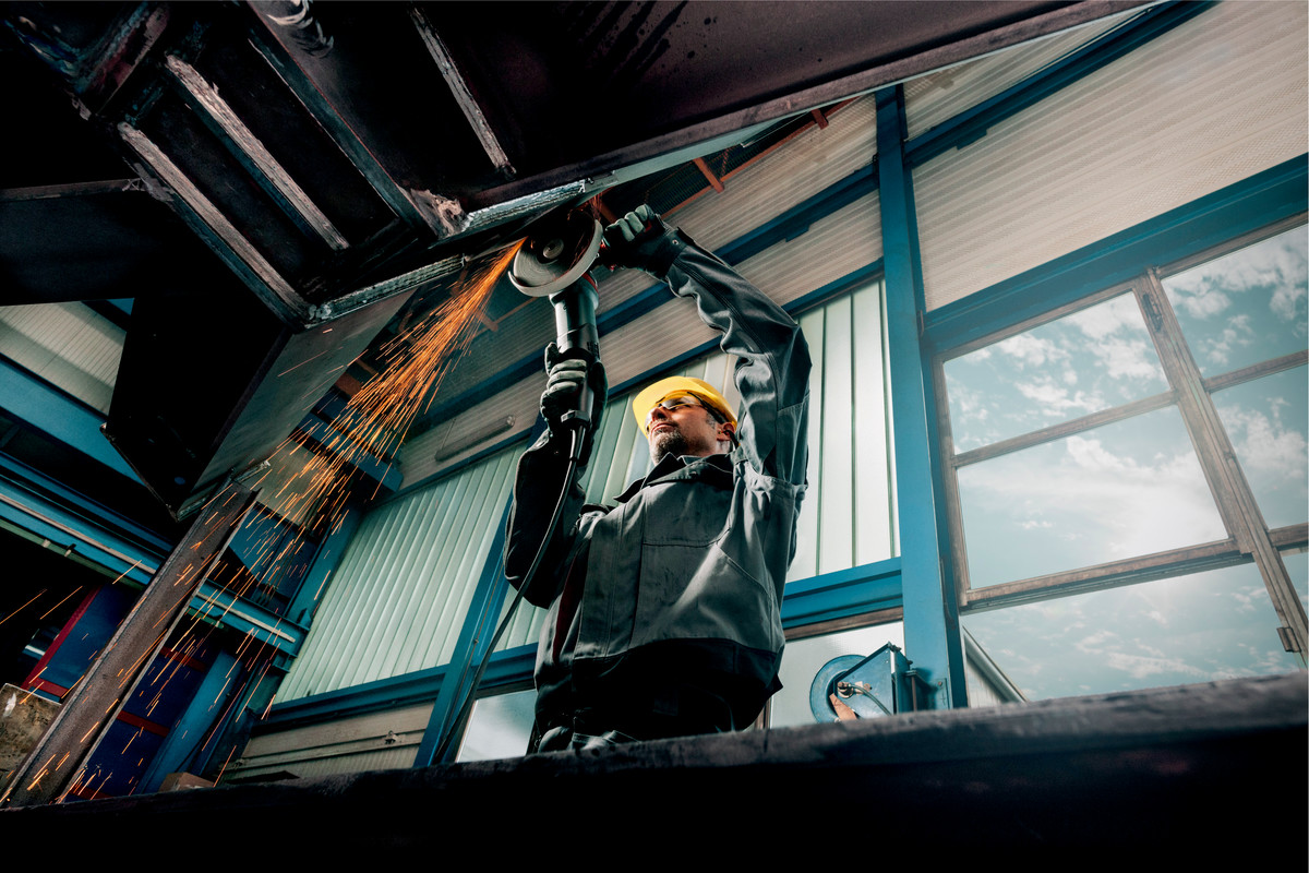 Metabo Angle Grinder,1900W,180 mm Deadman Switch, Fast Brake