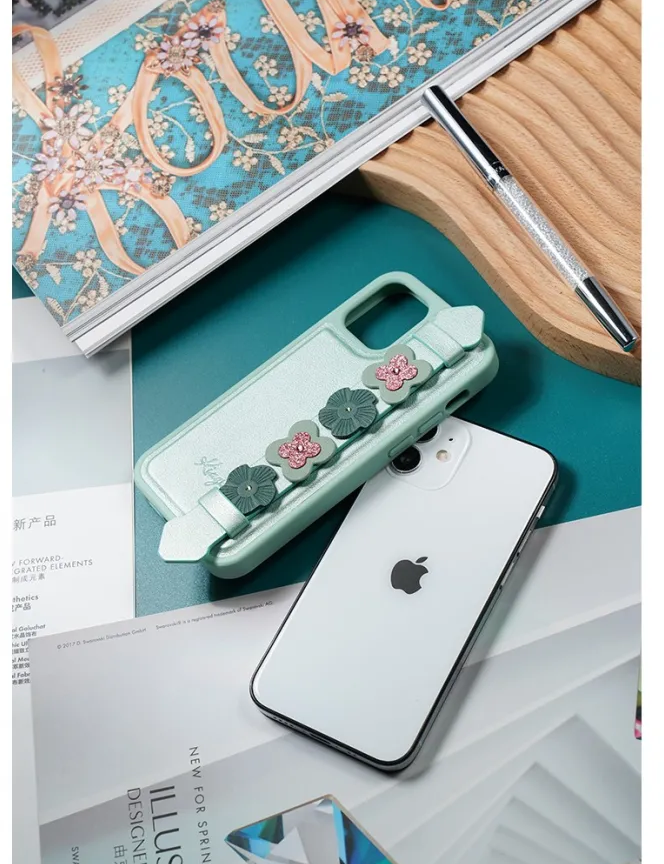 Kingxbar Refreshing Grip Case With Swarovski Crystals for iPhone 12 & 12 Pro (6.1) - Green