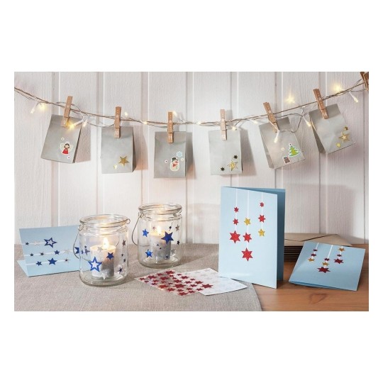 Avery Numbers From 1-24 in Festive Star Design, 24 Sticker / 3 Page