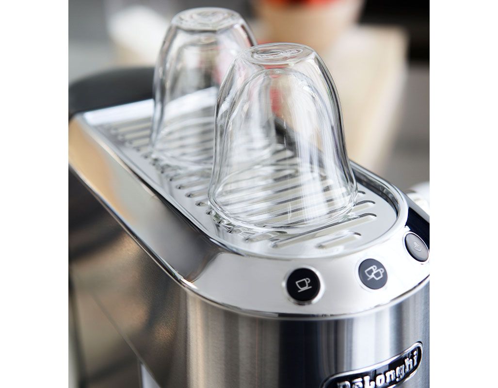 De'Longhi EC685.W Dedica Style Pump Espresso, Metal, 1350 W, 1 Litre, White