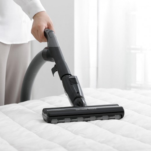 Panasonic 2200 W Bagless Cyclone Vaccum Cleaner 2.2 L