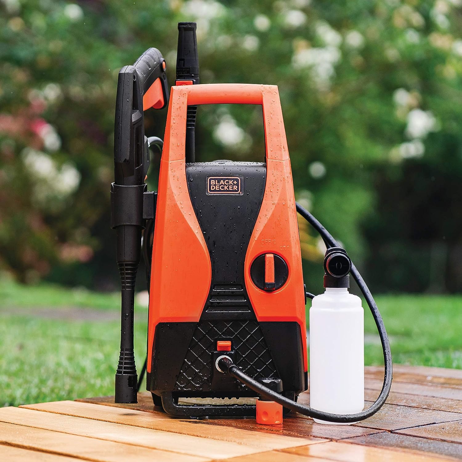 Black & Decker 1400Watt Pressure Washer 105 Bar - Orange & Black