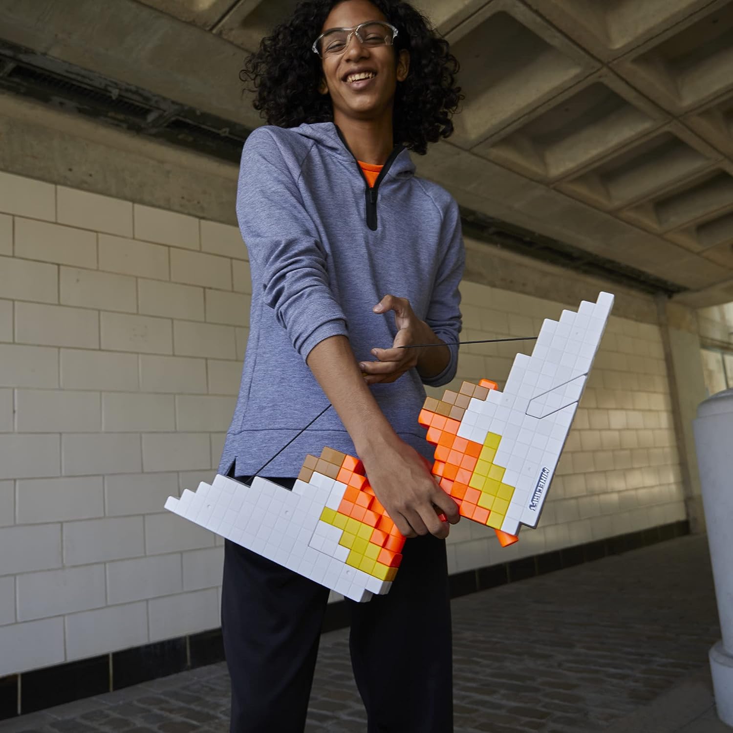 Nerf Minecraft Sabrewing Motorized Blaster Bow, 8 Elite Darts, 8-dart Clip, Electric Full Auto Toy Foam Blasters, Minecraft Toys for 8 Year Boys and Girls and Up