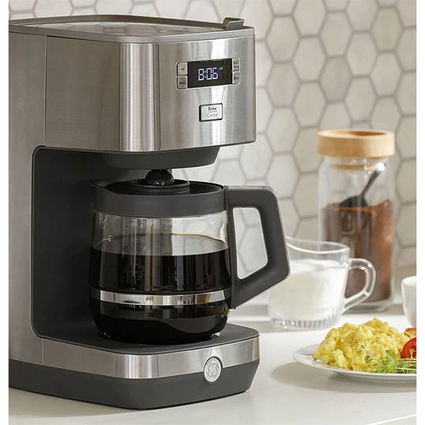 General Electric Coffee Maker With Glass Jar Adjustable Brew Strength