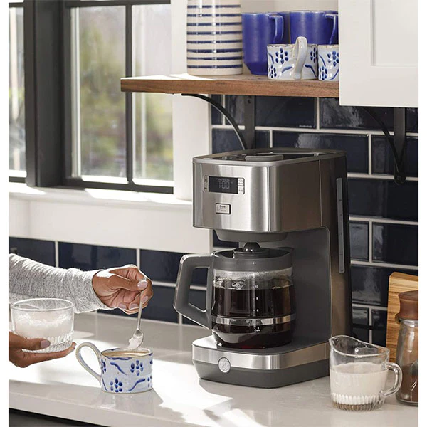 General Electric Coffee Maker With Glass Jar Adjustable Brew Strength
