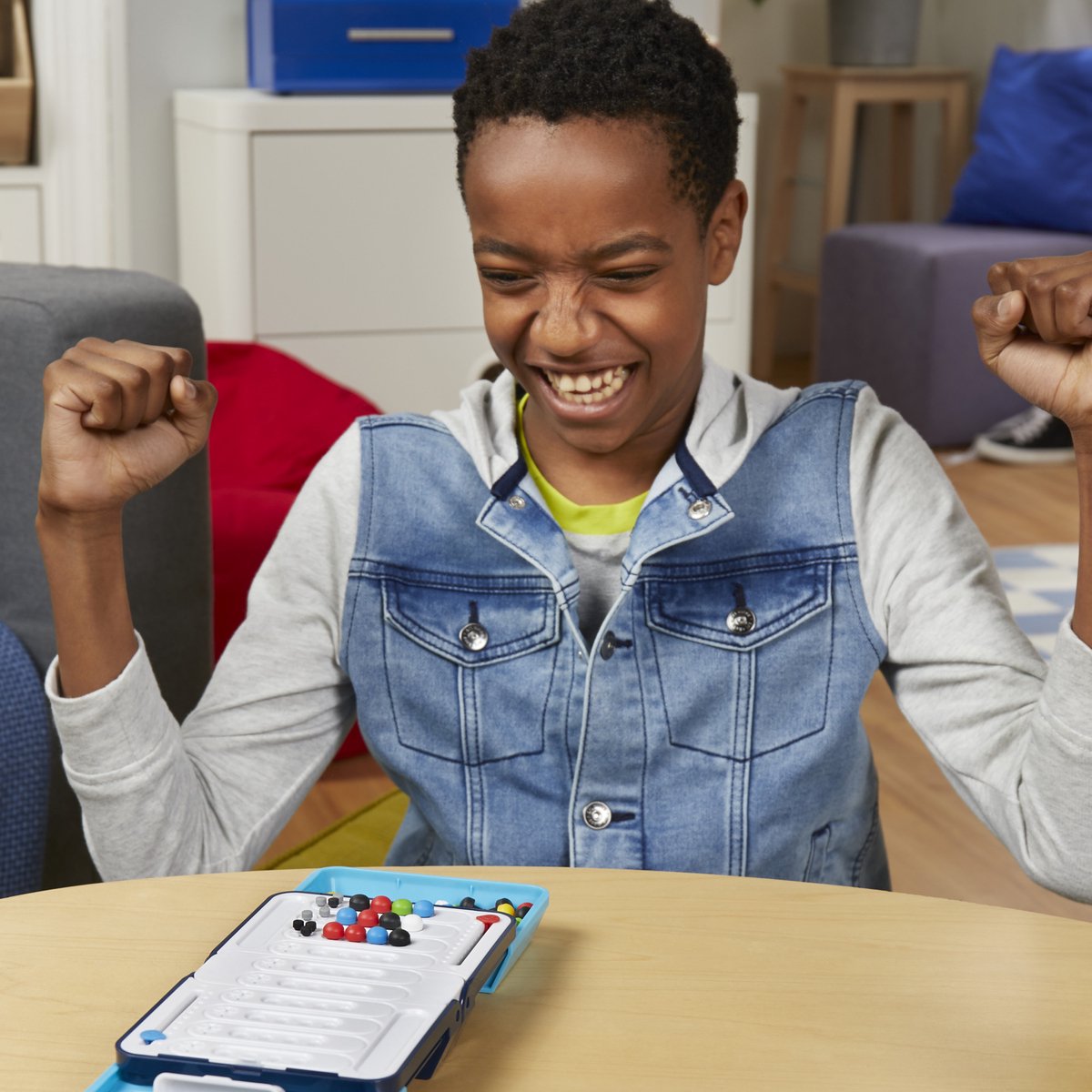 Hasbro Mastermind Refresh - Board Game