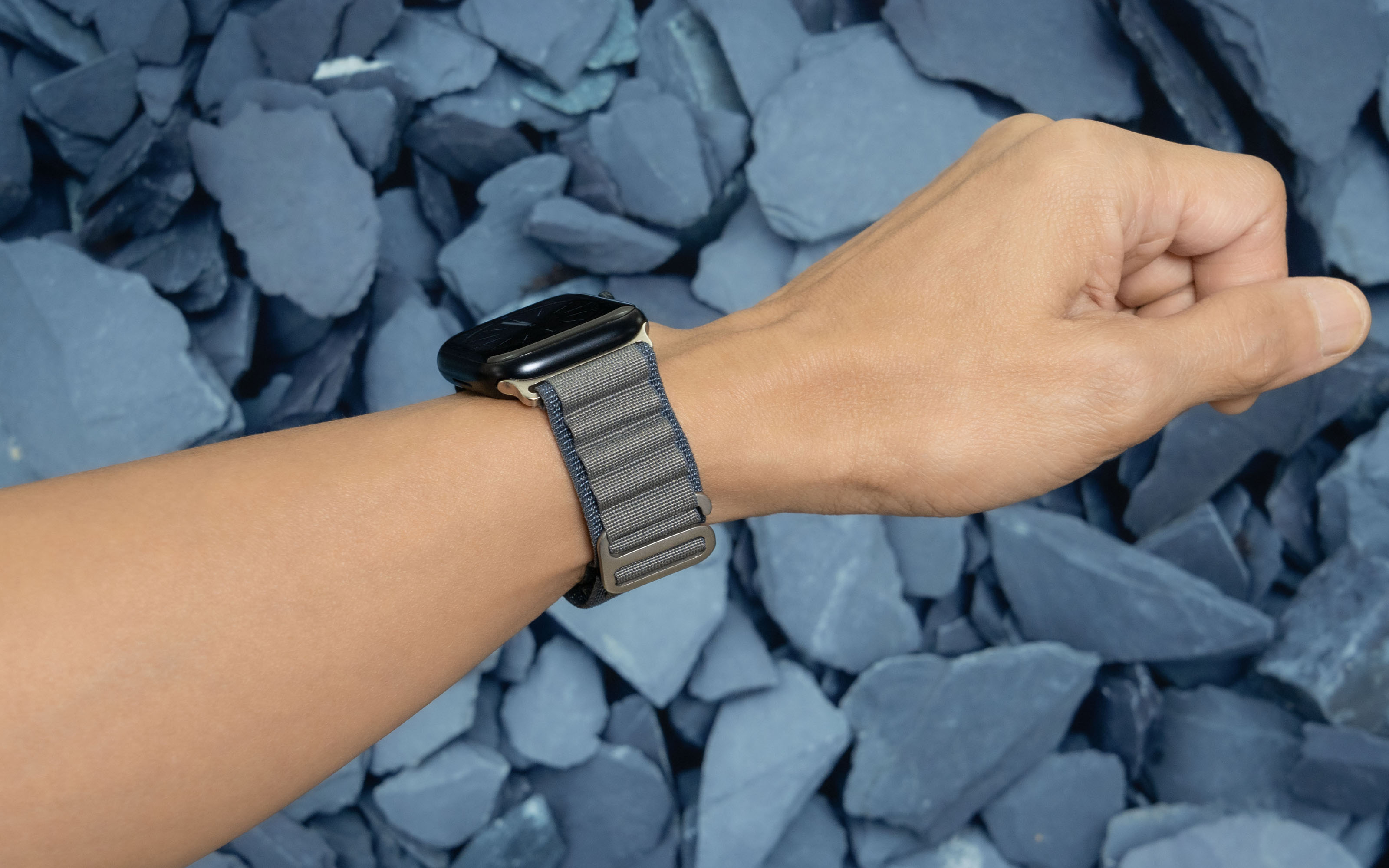 Torrii Solar Band For Apple Watch 42mm/44mm/45mm/ULTRA(49mm) – Slate