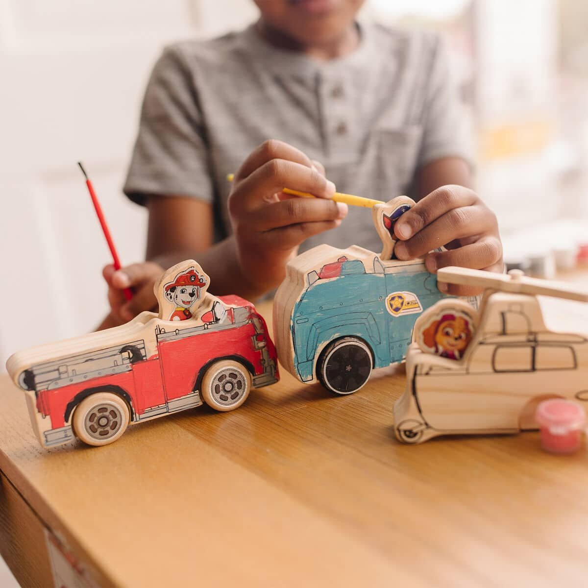 Melissa and Doug - Paw Patrol – Wooden Craft Kit Vehicles
