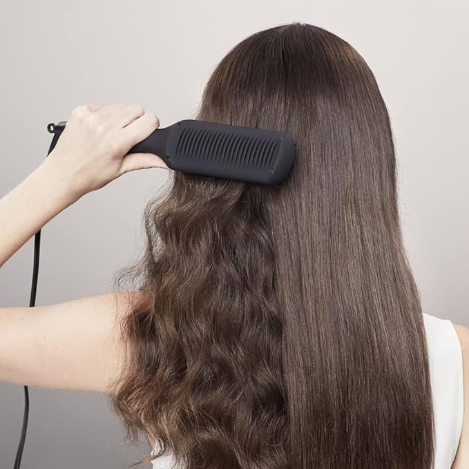 Revlon RVST2168 One Step Straight and Shine Heated Brush. Ionic technology, 10 digital LCD settings, One Size