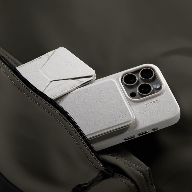 MOFT Creator Kit for iPhone 15 Pro ( MagSafe Protective Case, Tripod Stand, Phone Lanyard)