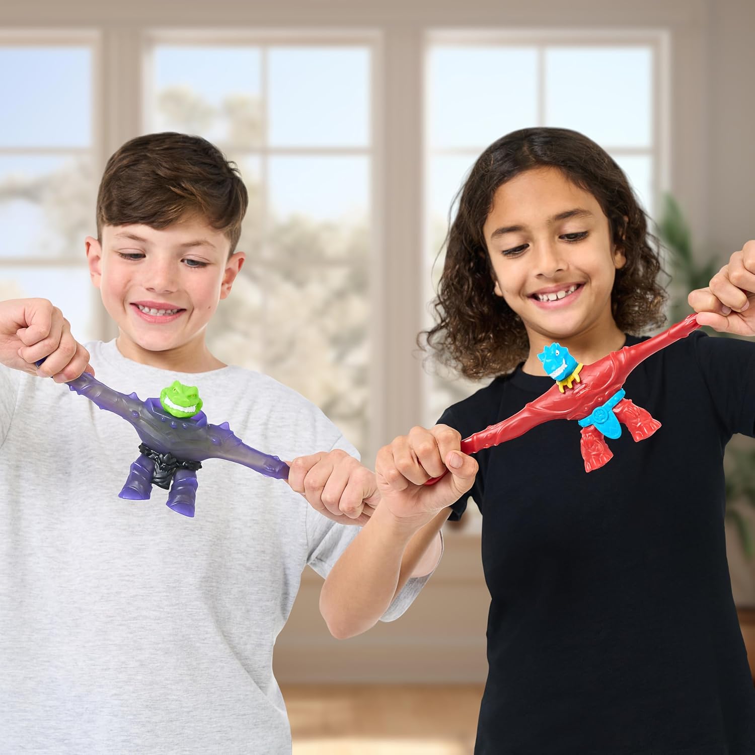 MOOSE ENTERPRISES Hero Goo Jit Zu Strikers Versus Pack Tyro vs Rock Jaw