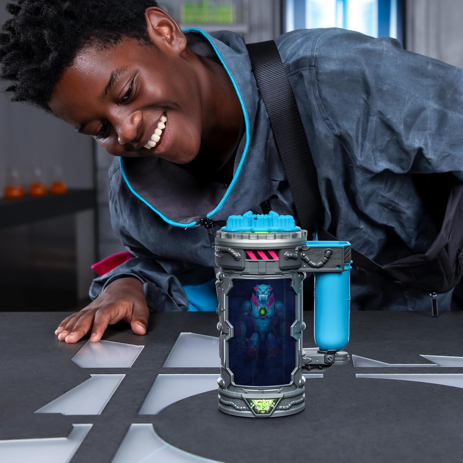 MrBeast Lab Mutators W1 Beast Mutation Chamber Iconic Panther