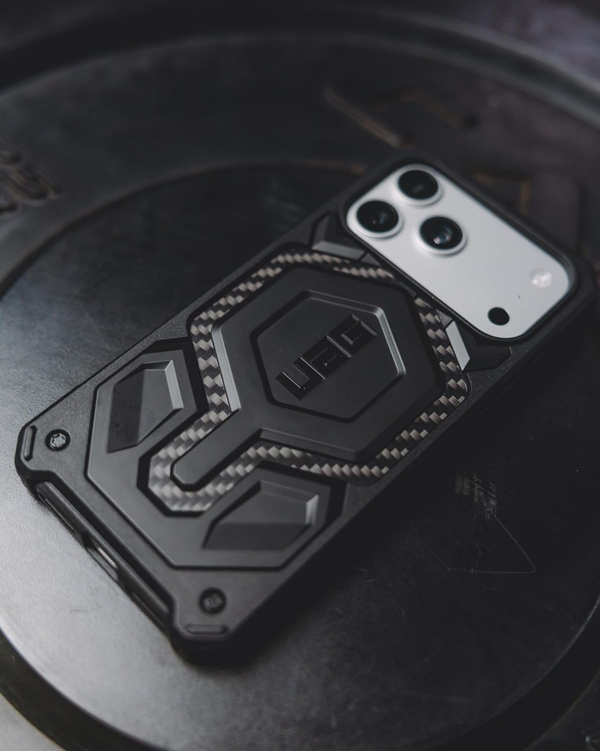 UAG Designed for iPhone 17 Pro Case Monarch Pro - Compatible with MagSafe Military Grade Protective Cover, Carbon Fiber