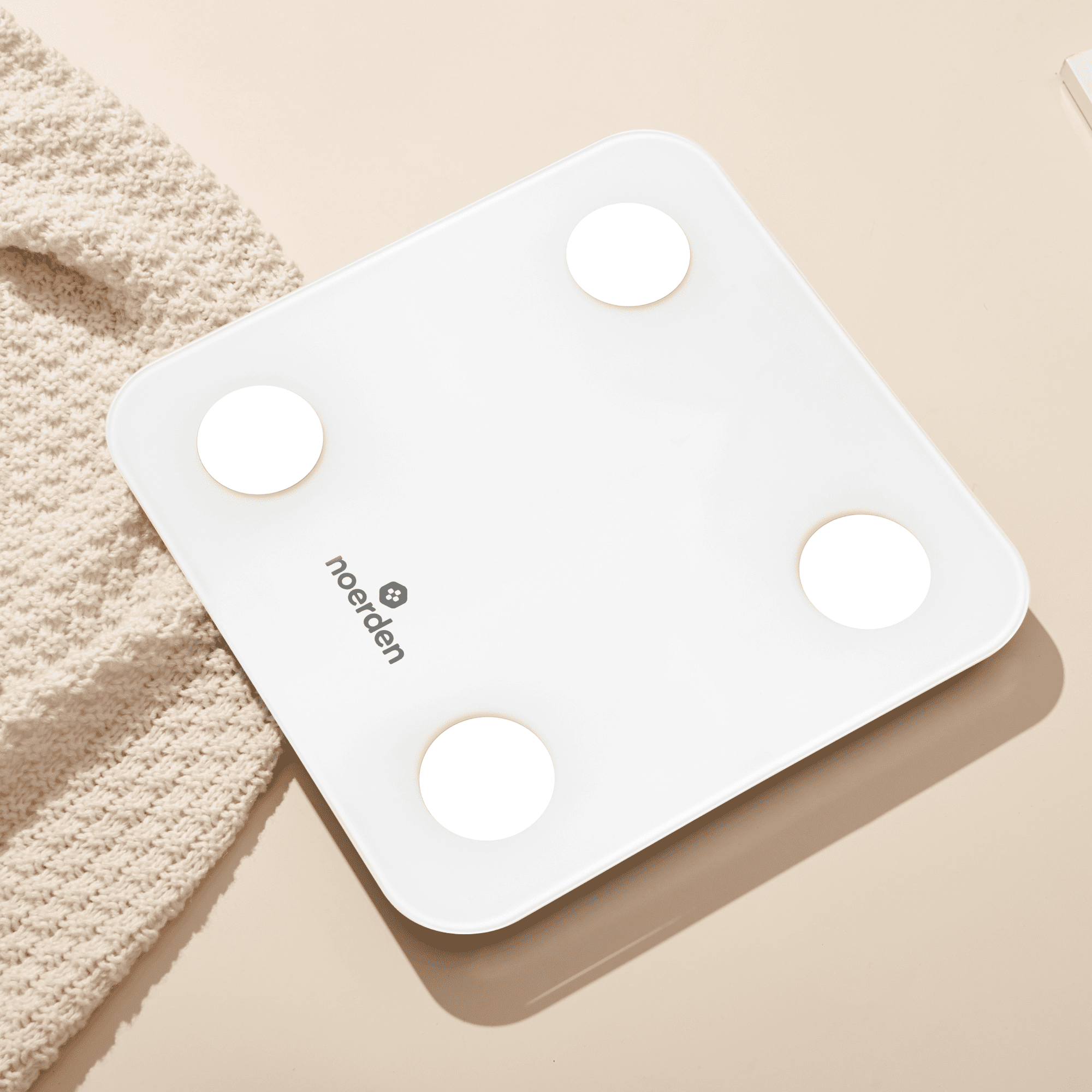Noerden Minimi + Smart Scale - White