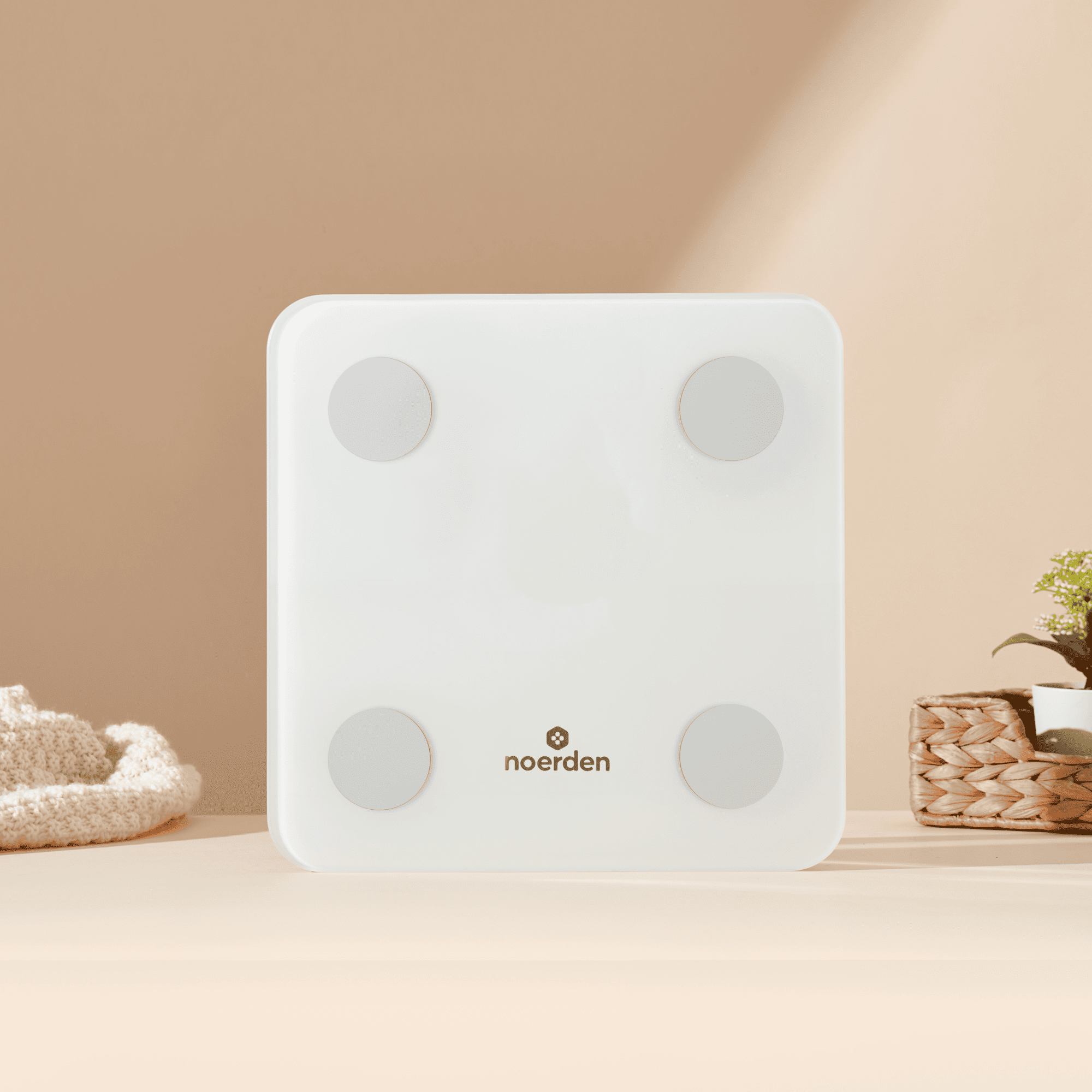 Noerden Minimi + Smart Scale - White