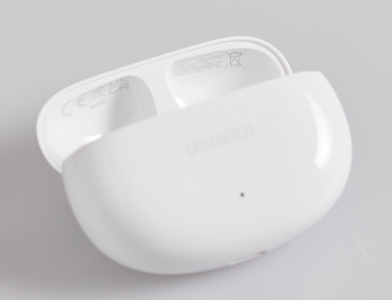 UGreen HiTune T6s Hybrid Active Noise-Cancelling Earbuds - White