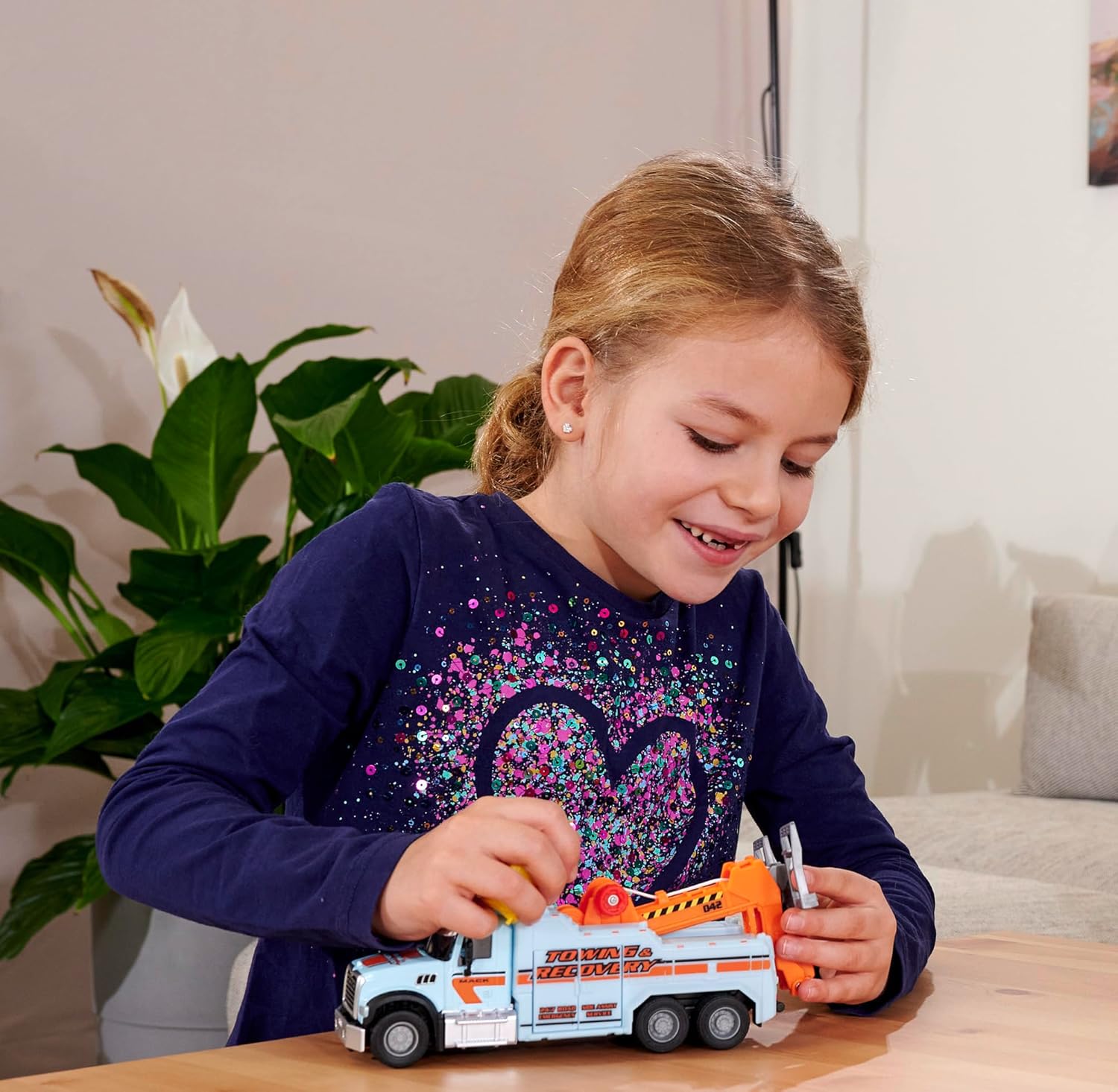 Majorette Mack Granite Tow Truck with Lights & Sounds