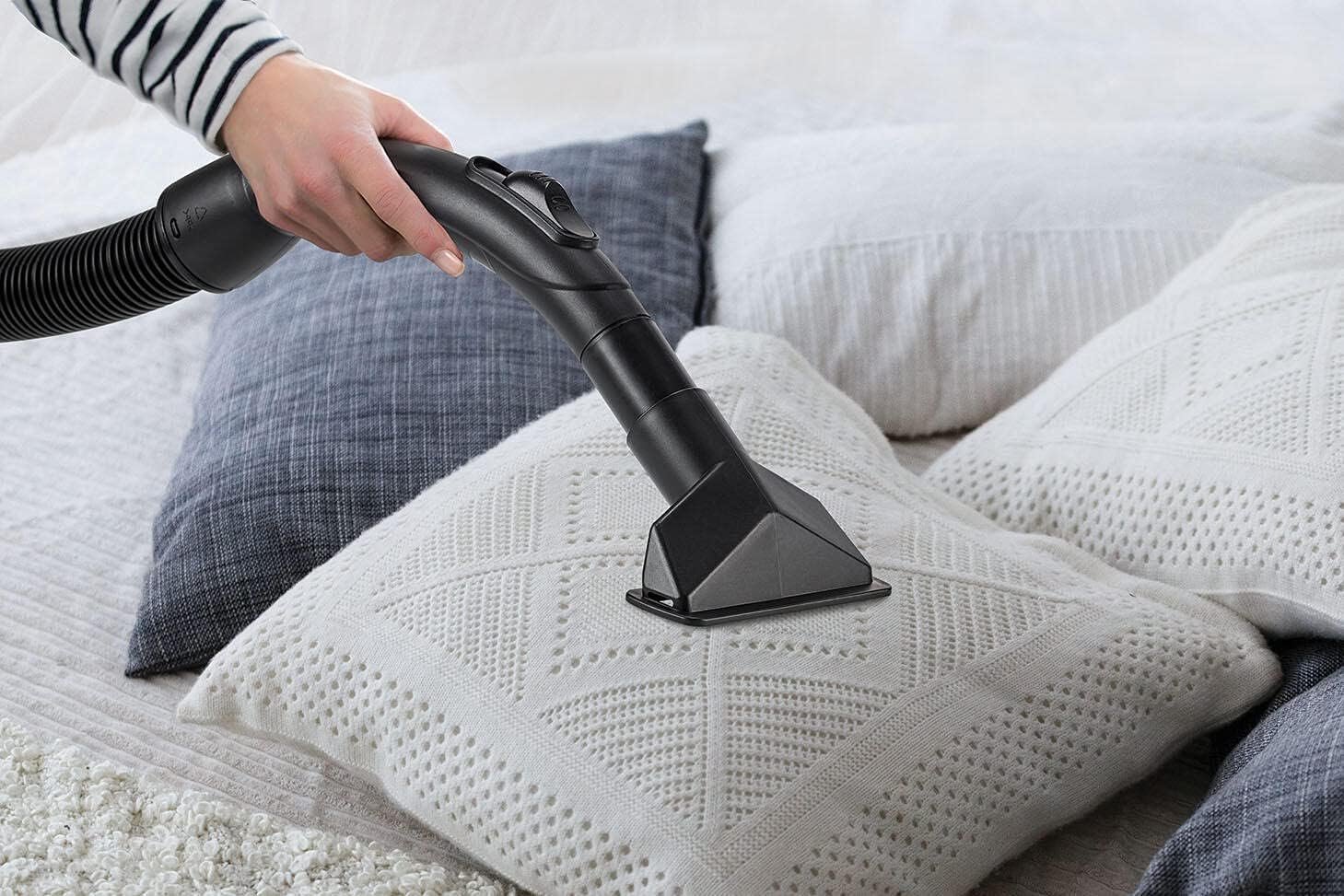 Black + Decker Wet & Dry Drum Vacuum Cleaner, Black & Silver - 1610W