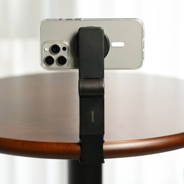 Araree Plane Mount Inflight Airplane Magsafe Smartphone Holder - Black