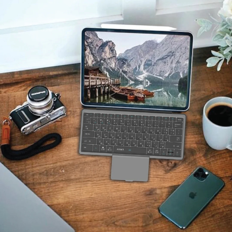 Pawa Tri-Fold Wireless Keyboard with Touchpad - Grey