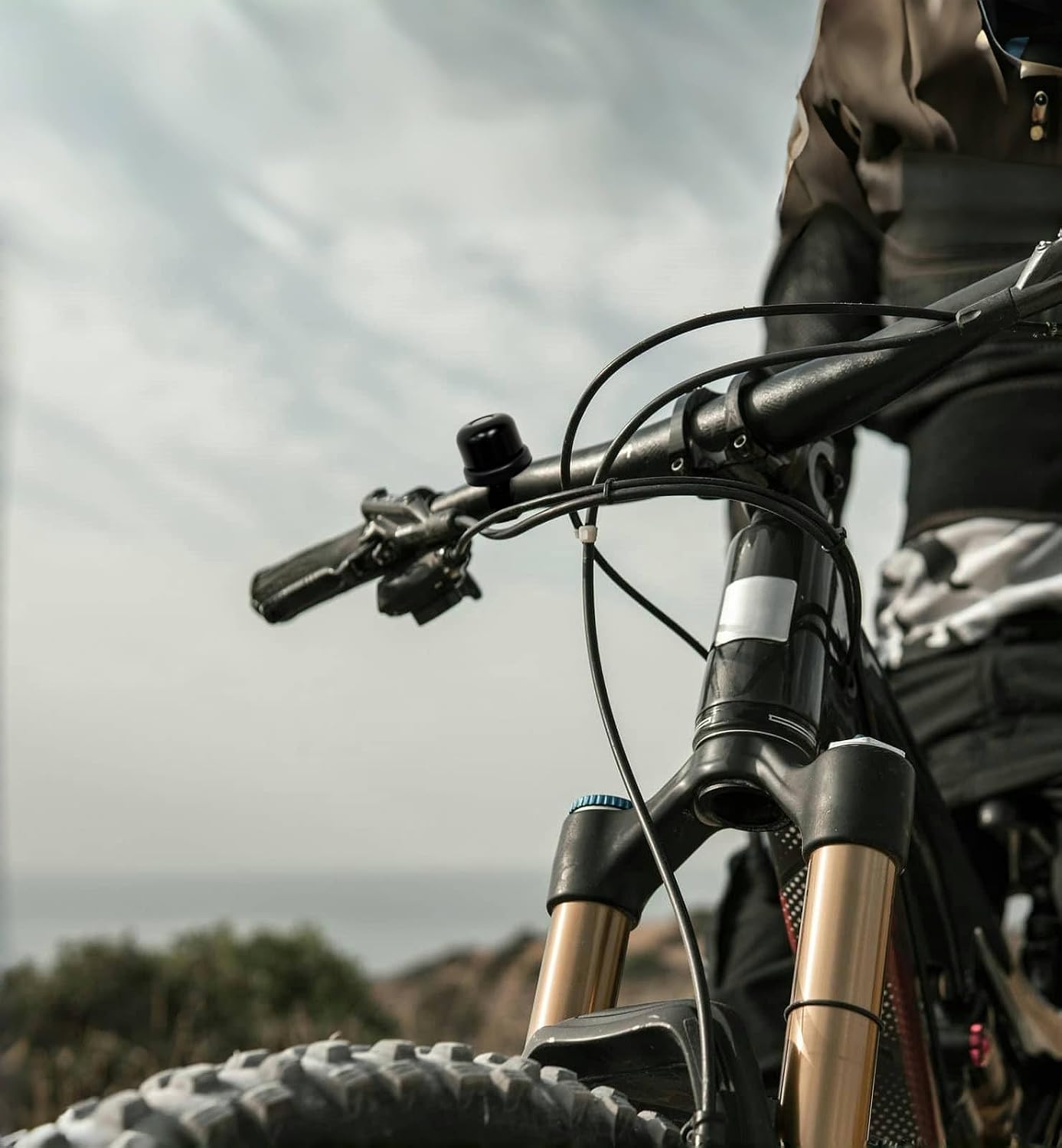Powerology Bicycle & Scooter Bell With AirTag Mount - Black