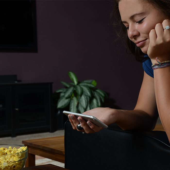 Nite Ize Steelie HobKnob Grip and Stand for Smartphones