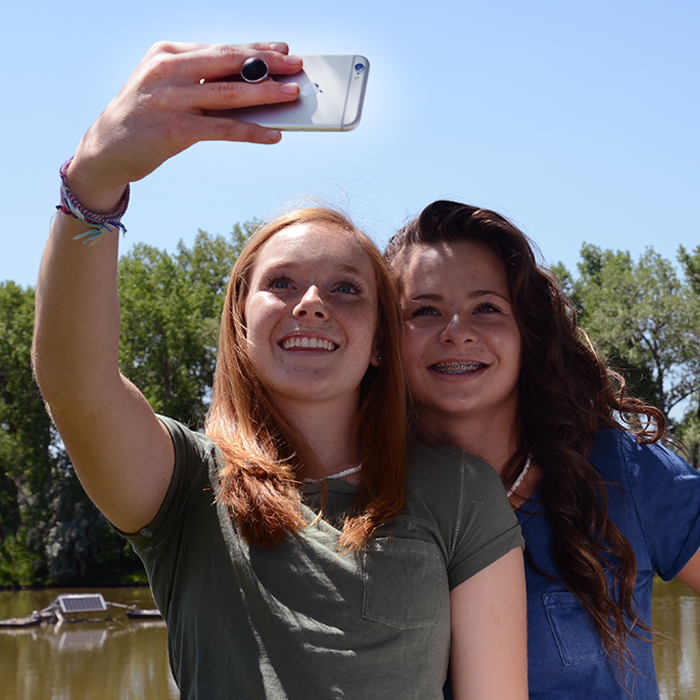 Nite Ize Steelie HobKnob Grip and Stand for Smartphones