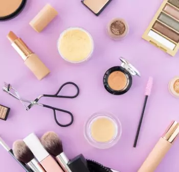 beauty essentials & accessories